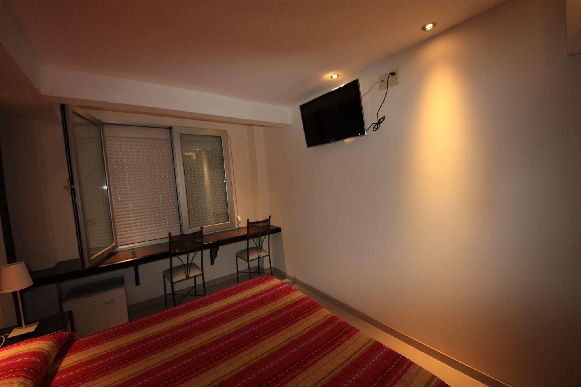 Hotel Iberia Montevideo Exterior photo